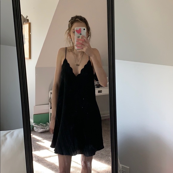 Black Dress - Picture 1 of 5